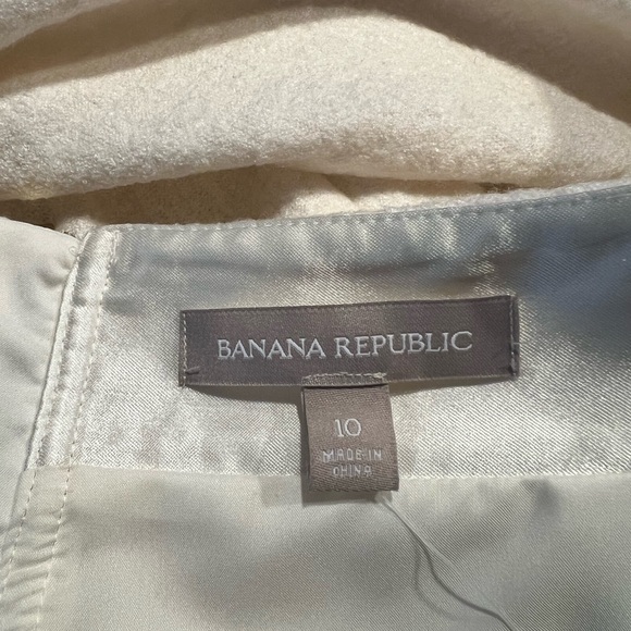 Banana Republic Winter White - Cocoon Skirt - Picture 4 of 8